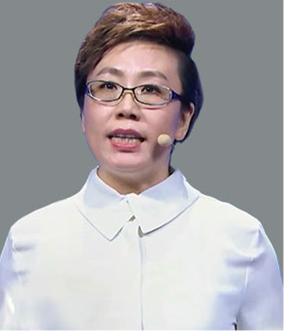 伏英娜