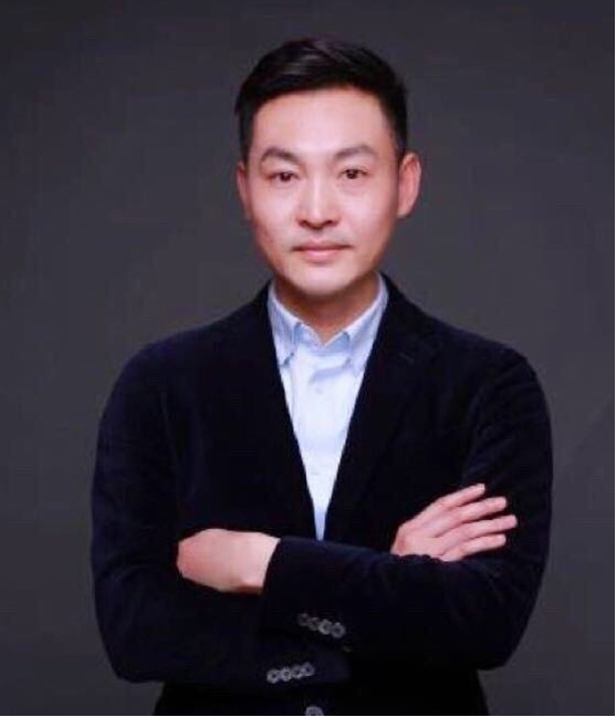 李 偉